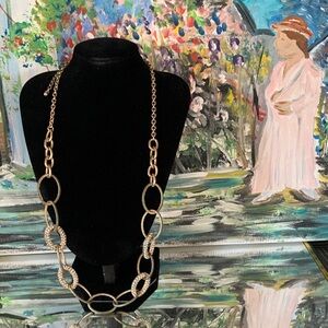 Elegant Gold and Silver Tone Chain Necklace